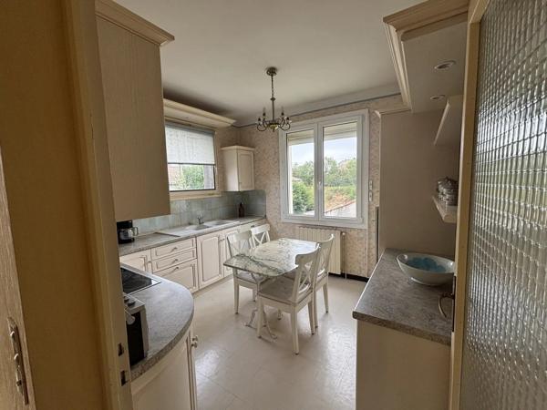 Vente                                                      Maison
                        
                     5 pièces                      157 m2                     à Villeneuve-Lès-Avignon