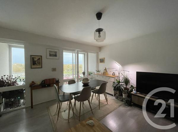 Appartement T4 à vendre  4 pièces - 78,31 m2 LAVAL - 53