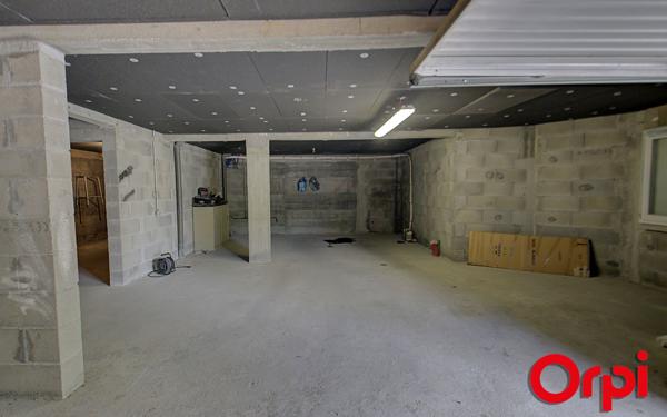 Maison à vendre    6 pièces •  La Tour-du-Pin