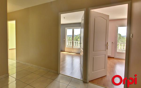 Maison à vendre    6 pièces •  La Tour-du-Pin