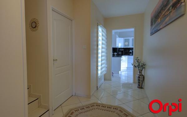 Maison à vendre    6 pièces •  La Tour-du-Pin