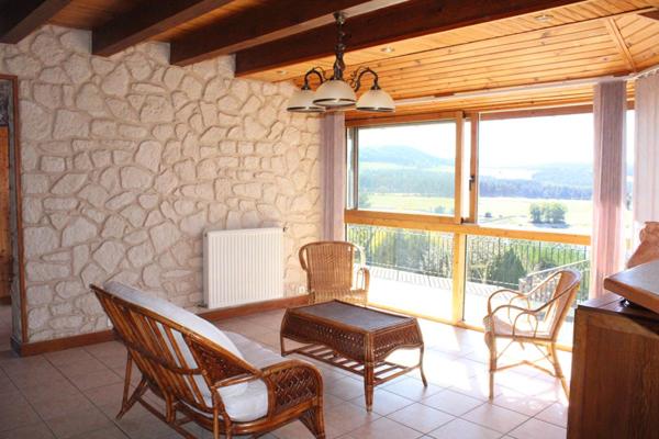 Exclusivité Naussac face au Lac Maison  5 pièce(s) 168 m2 avec une vue panoramique