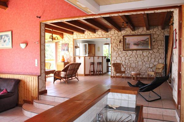 Exclusivité Naussac face au Lac Maison  5 pièce(s) 168 m2 avec une vue panoramique
