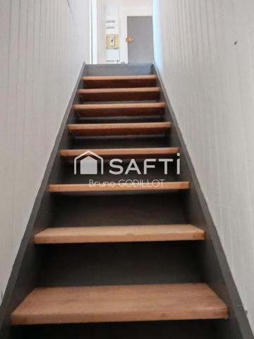 Plain pied 2 chambres (possible 4) - en impasse