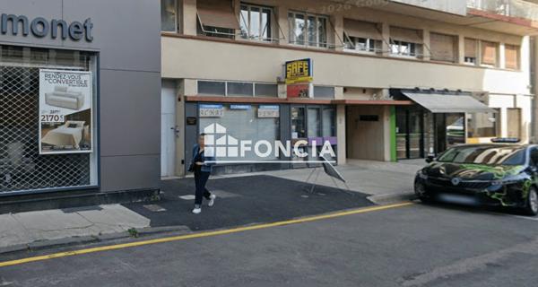 À vendre Local commercial 42 m² - Roanne 42300
