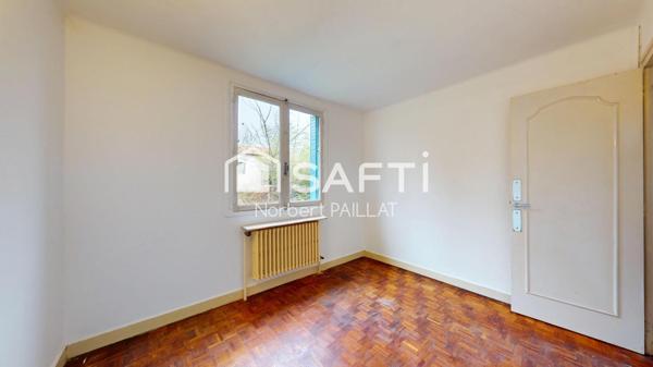 Maison à fort potentiel – 62 m² habitables + dépendances