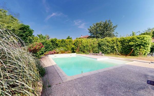 Maison à vendre    5 pièces • 185 m2 Saint-Bernard