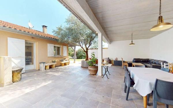 Maison à vendre    5 pièces • 185 m2 Saint-Bernard