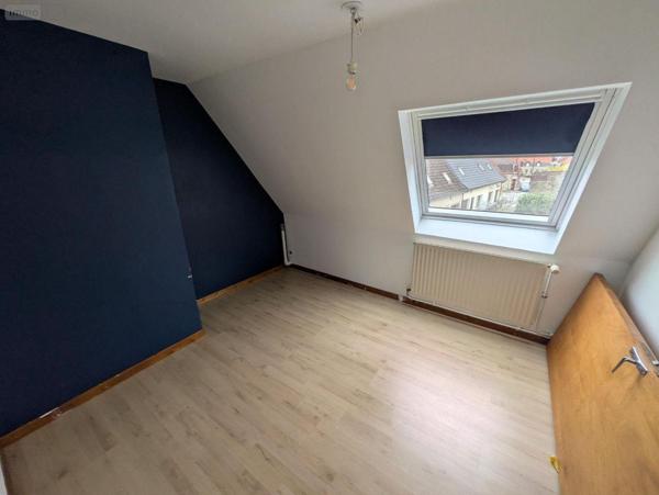 Murs commerciaux à vendre à Bergues dans le Nord (59380), ref : W4048