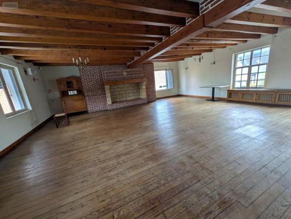 Murs commerciaux à vendre à Bergues dans le Nord (59380), ref : W4048