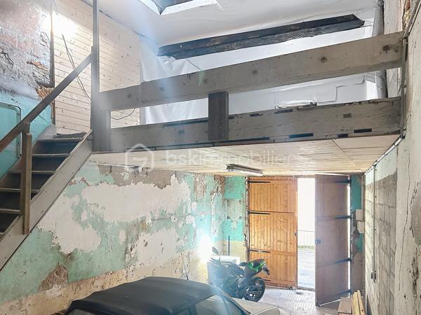 Local de stockage de 60 m²