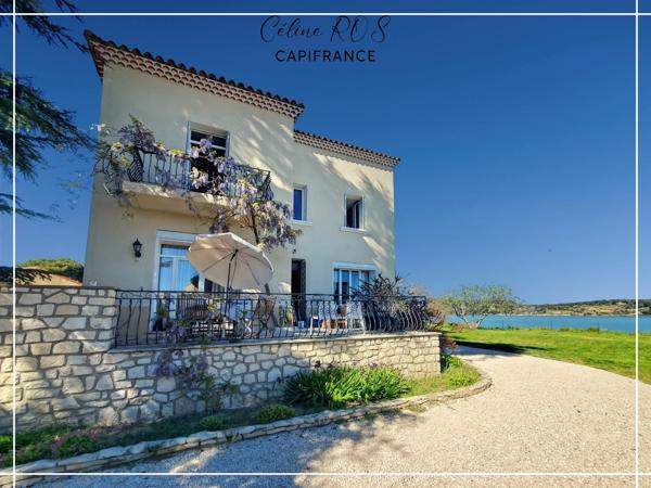 Vue panoramique en première ligne sur l'Étang de l'Olivier – Demeure de caractère avec exceptionnel potentiel de valorisation