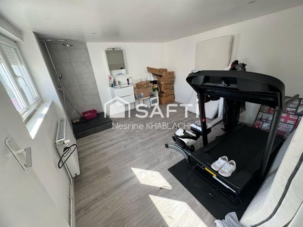 Maison mitoyenne 6ch. 180 m2 entièrement rénovée