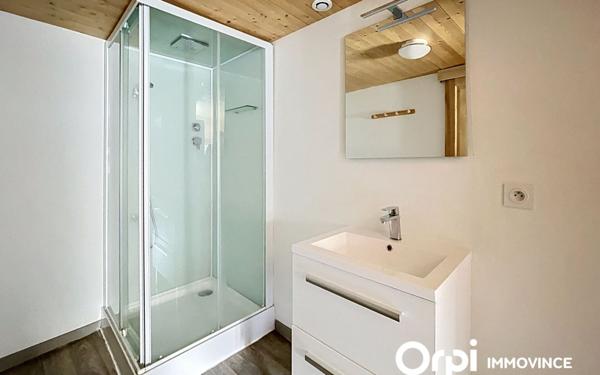 Immeuble à vendre    6 pièces • 150 m2 Saint-Flour