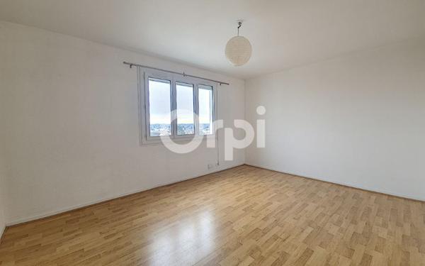 Appartement à louer    1 pièce •  Olivet