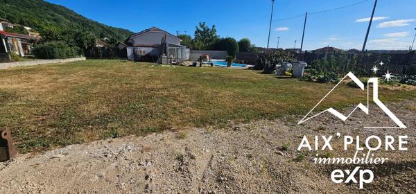 TERRAIN CONTRUCTIBLE 900M2 VIABILISE