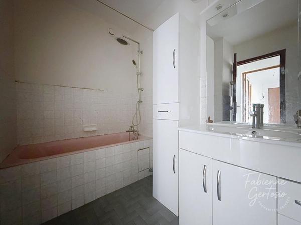 HYERES EST ! T3 de 84m2 avec cave et garage double