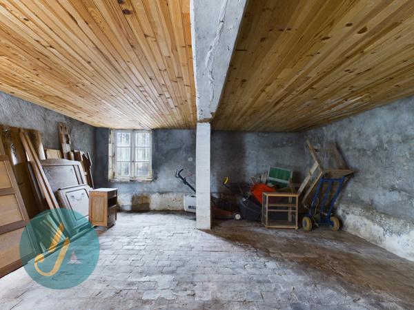 Arquian (58310) Maison de village polyvalente à Arquian : résidence principale, secondaire ou investissement locatif