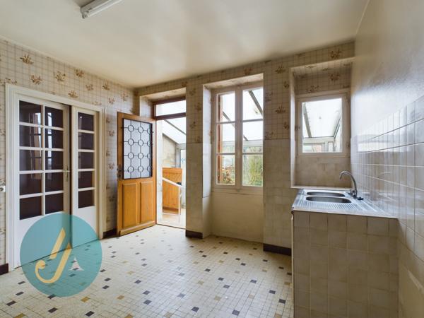 Arquian (58310) Maison de village polyvalente à Arquian : résidence principale, secondaire ou investissement locatif