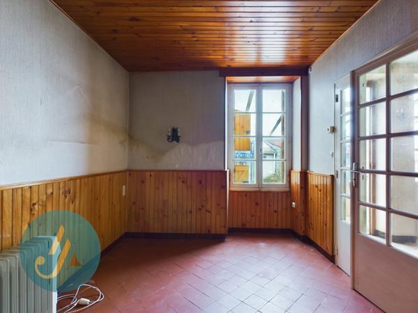 Arquian (58310) Maison de village polyvalente à Arquian : résidence principale, secondaire ou investissement locatif