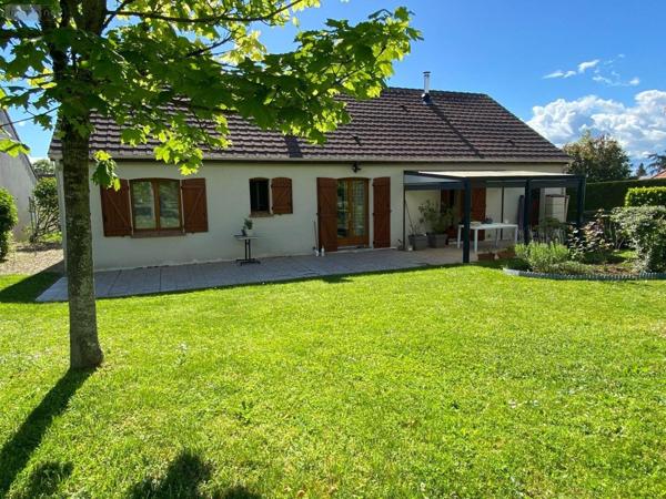 Maison à vendre à Villedieu-sur-Indre dans l'Indre (36320), ref : 1049166