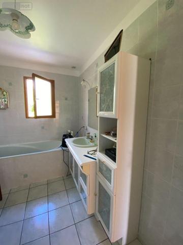 Maison à vendre à Villedieu-sur-Indre dans l'Indre (36320), ref : 1049166