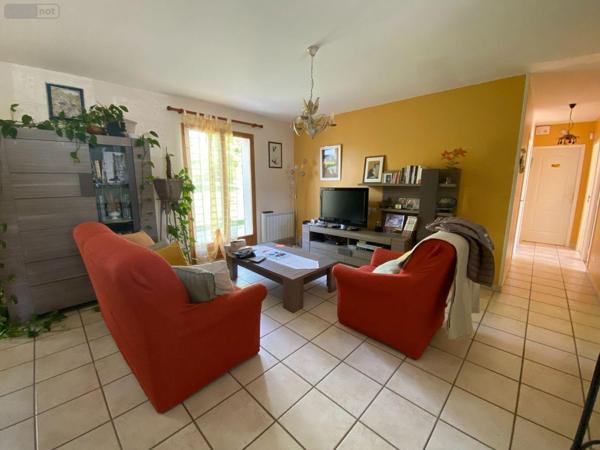 Maison à vendre à Villedieu-sur-Indre dans l'Indre (36320), ref : 1049166