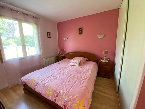 Maison à vendre à Villedieu-sur-Indre dans l'Indre (36320), ref : 1049166