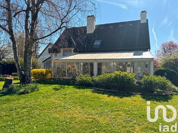 Maison 7 pièces de 140 m² à Vert-Saint-Denis (77240)