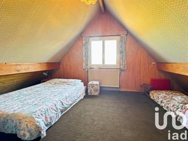 Maison 7 pièces de 140 m² à Vert-Saint-Denis (77240)