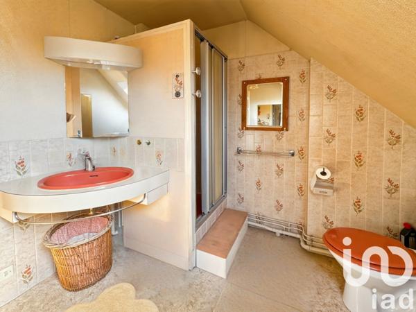 Maison 7 pièces de 140 m² à Vert-Saint-Denis (77240)