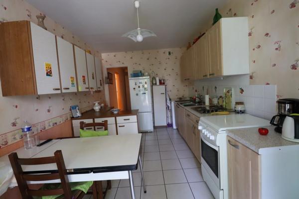 Appartement T1 spacieux avec balcon, parking et cave