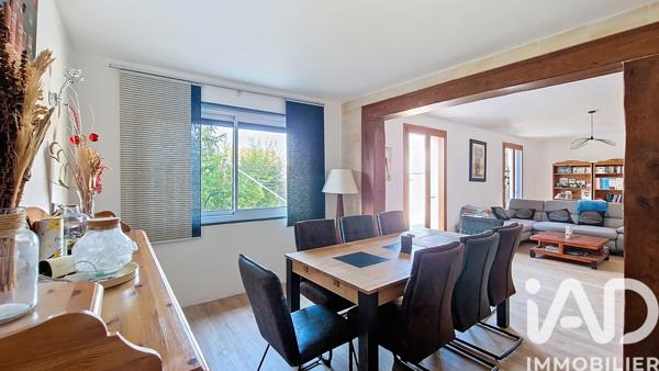 Maison à vendre 7 pièces 139 m² Saint-Fargeau-Ponthierry