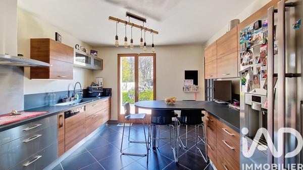 Maison à vendre 7 pièces 139 m² Saint-Fargeau-Ponthierry