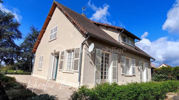 Maison de 196 m²