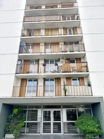 Investissement locatif à Poitiers ? Appartement T2 en rez-de-chaussée déjà loué à une association, situé dans le quartier des Couronneries