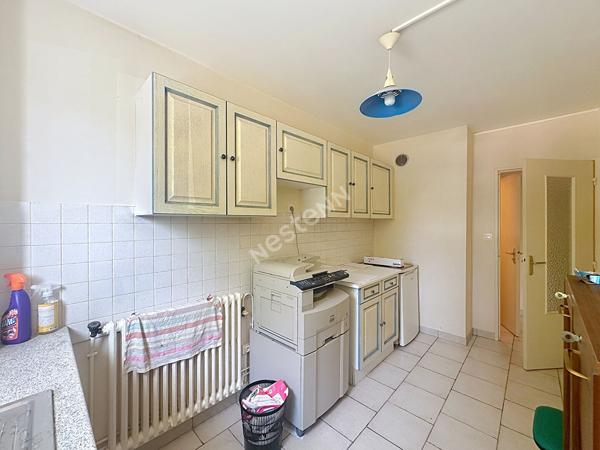 Investissement locatif à Poitiers ? Appartement T2 en rez-de-chaussée déjà loué à une association, situé dans le quartier des Couronneries