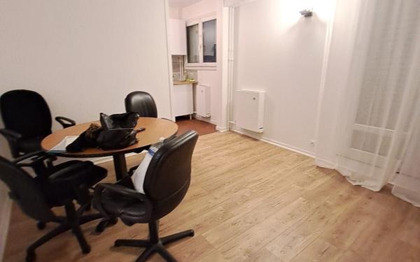 Appartement à louer    2 pièces •  Villemomble