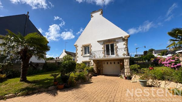 Auray Centre-Ville - Maison familiale de plus de 150 m² avec sous-sol total et jardin