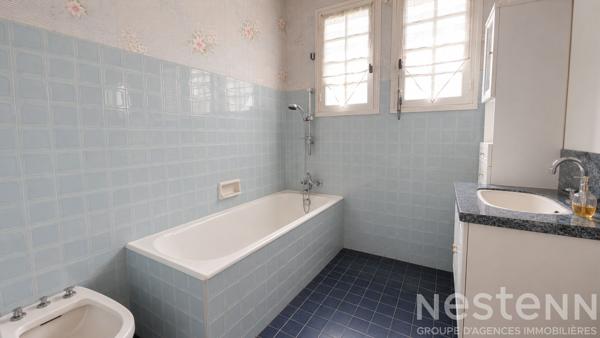 Auray Centre-Ville - Maison familiale de plus de 150 m² avec sous-sol total et jardin