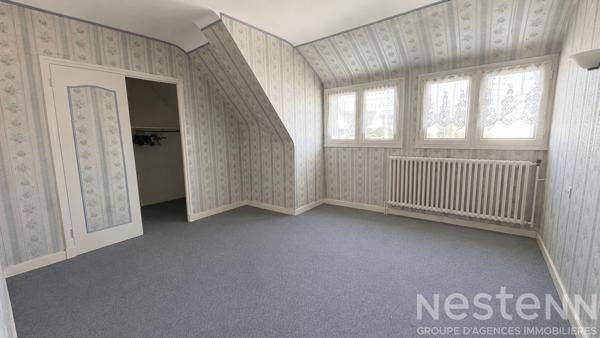 Auray Centre-Ville - Maison familiale de plus de 150 m² avec sous-sol total et jardin