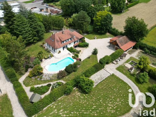 Maison à vendre 8 pièces 216 m² Mervans