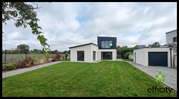 Terrain
        
        - 653 m² 227 700 € *
