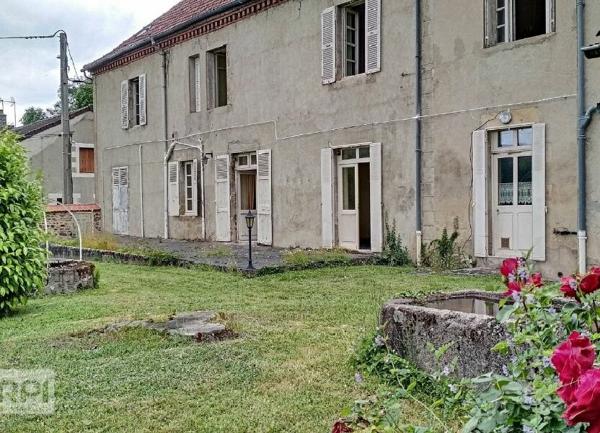 Maison à vendre    6 pièces •  Montmarault