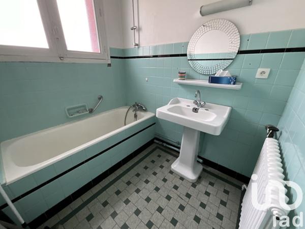 Maison 7 pièces de 150 m² à Pau (64000)