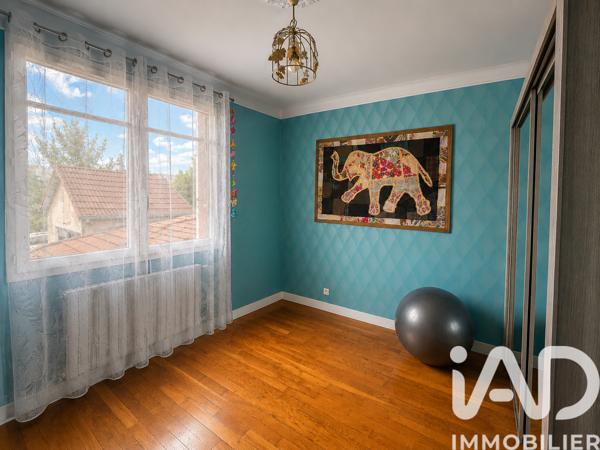Maison à vendre 5 pièces 120 m² Sainte-Geneviève-des-Bois