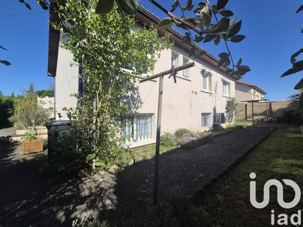 Maison 4 pièces de 90 m² à Thouars (79100)