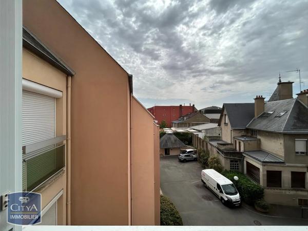 Appartement à louer 1 pièce 32.41m² Chartres (28000)