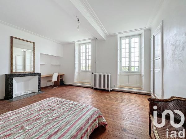 Maison à vendre 14 pièces 540 m² Mauzé-sur-le-Mignon