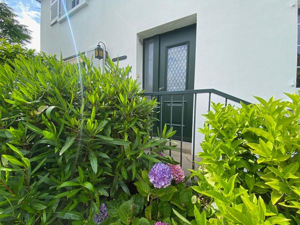 Concarneau Belle maison de 165 m² avec vue mer sur un sous sol complet en excellent état